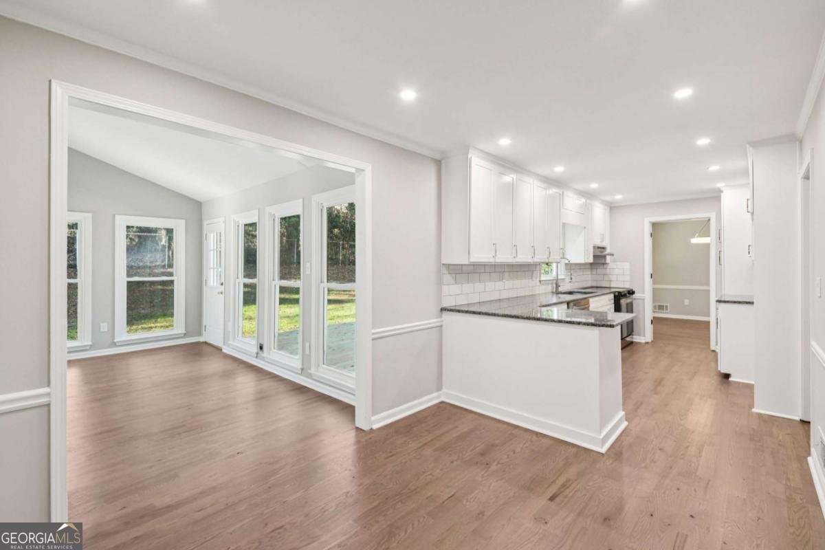 4658 Robie Road Lilburn - Photo 6