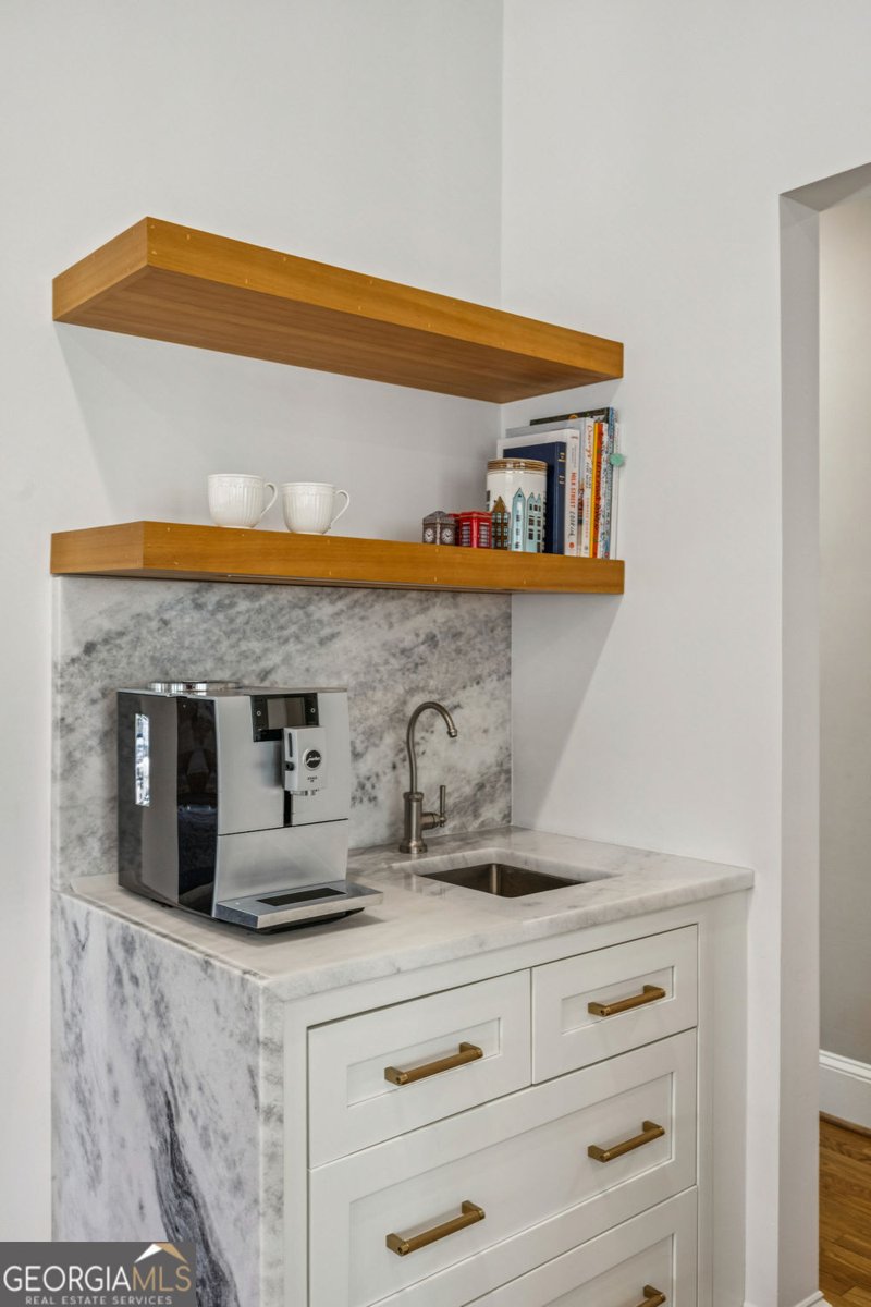 4575 Jett Road Atlanta - Photo 13