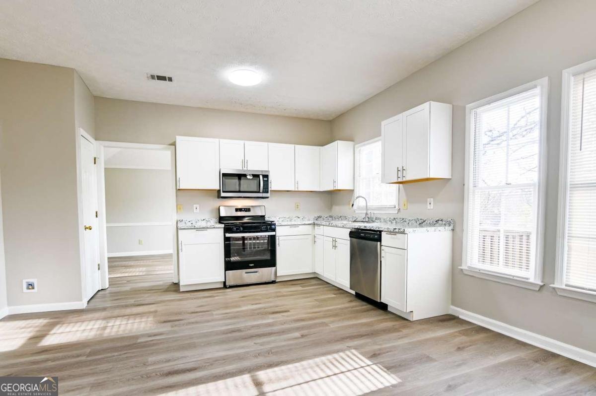 410 Meadowfield Trail Lawrenceville - Photo 9