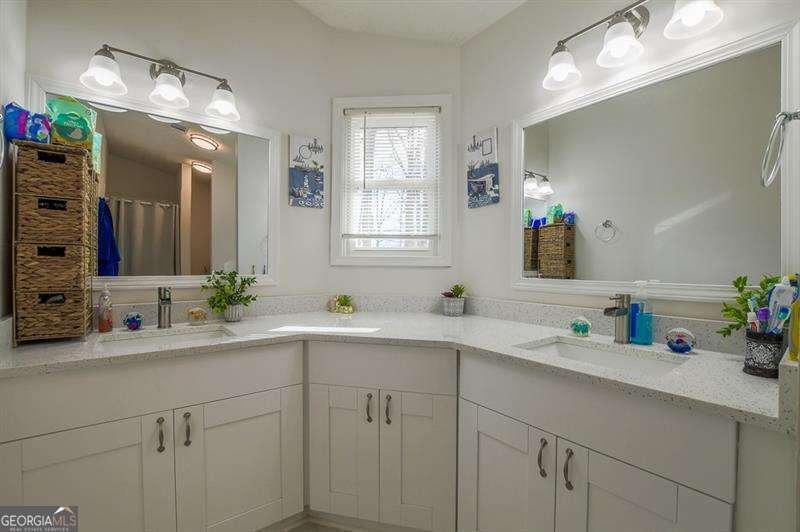 1575 Canberra Drive Stone Mountain - Photo 18