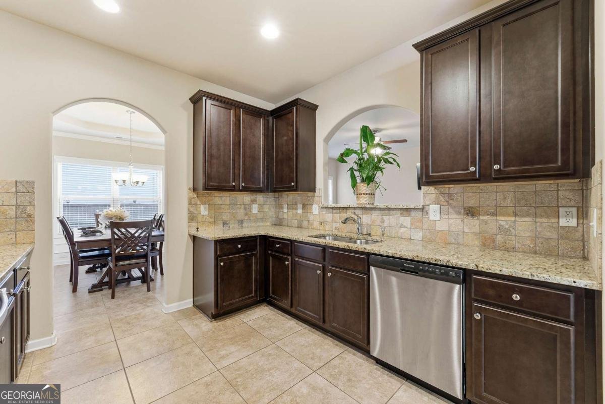 4068 Lake Manor Way Atlanta - Photo 10