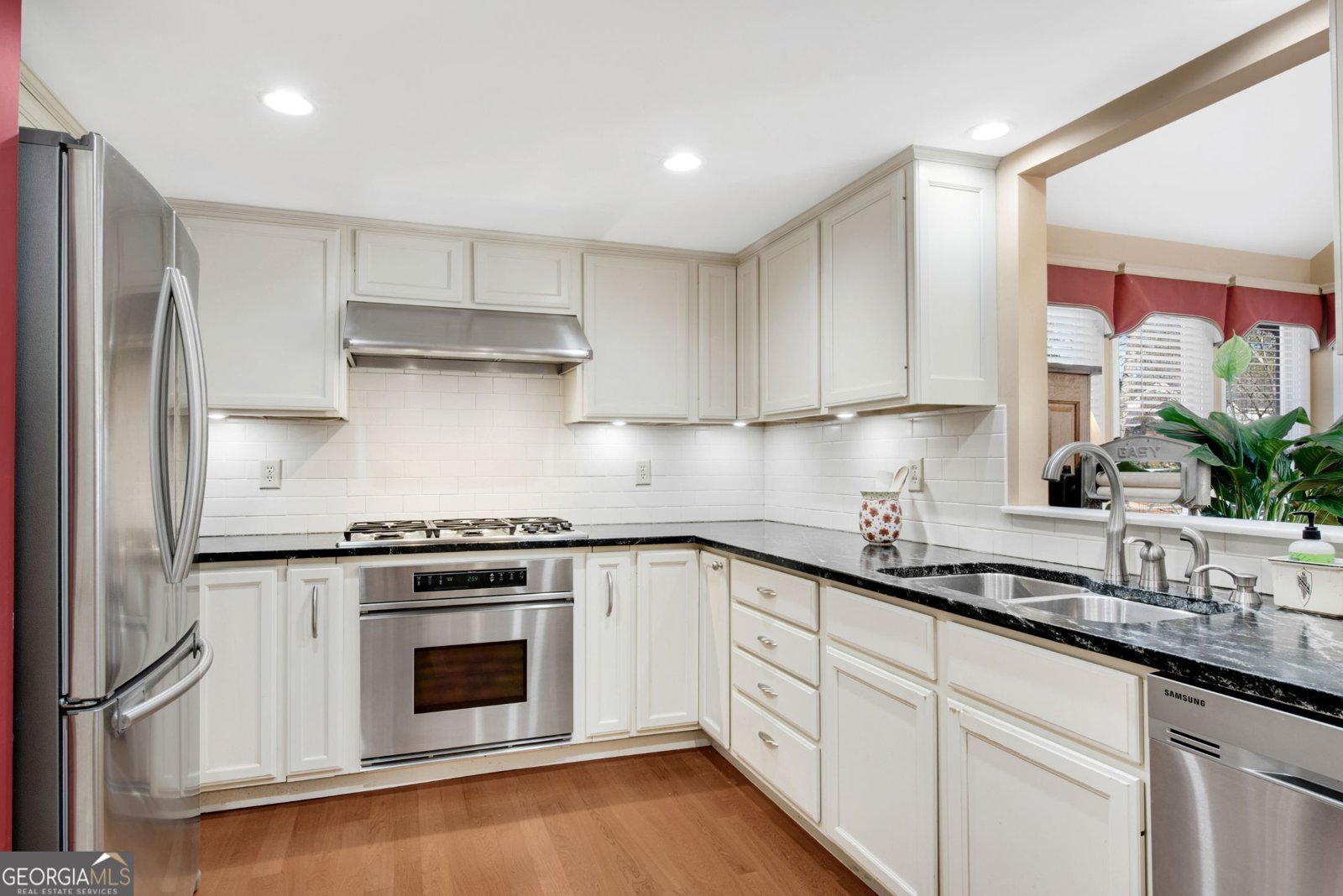 401 Roswell Green Lane Roswell - Photo 12