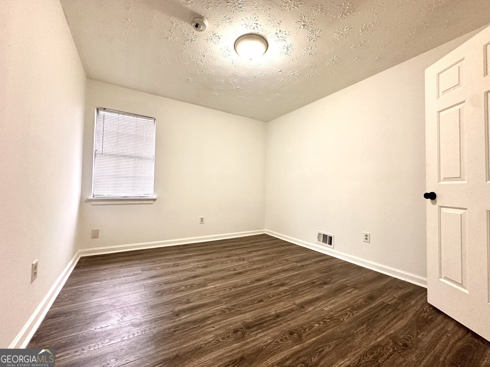 5640 Western Hills Drive Norcross - Photo 16