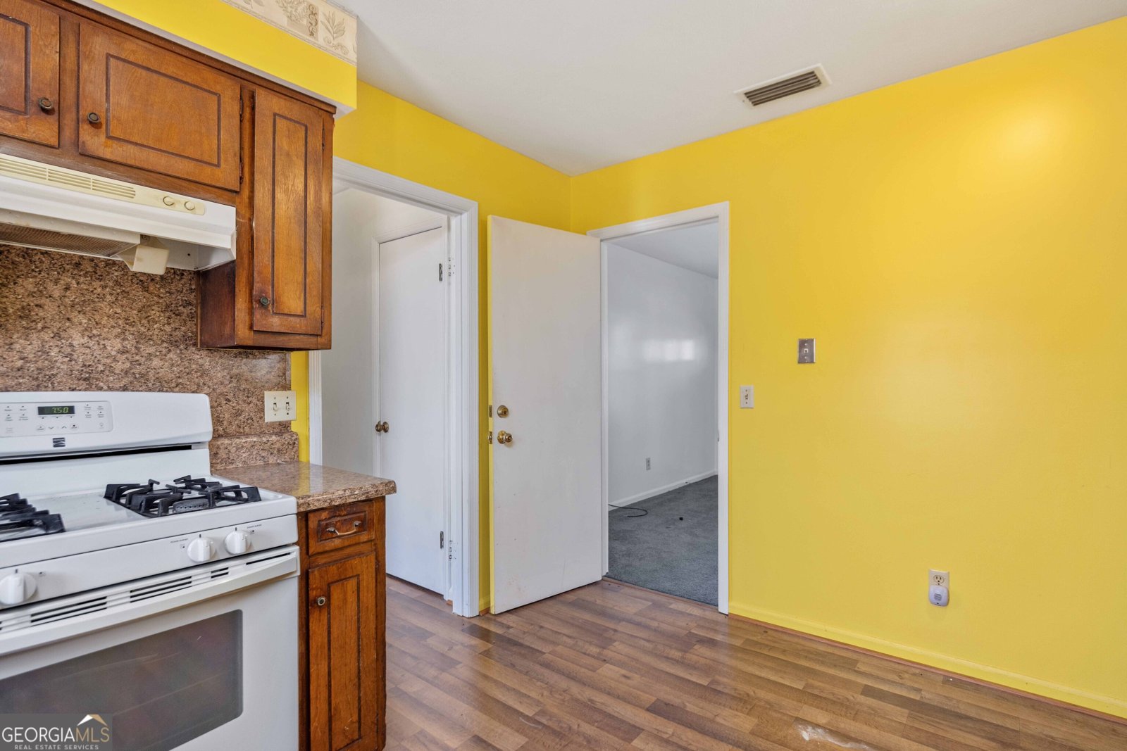 3041 Waddell Drive Columbus - Photo 6