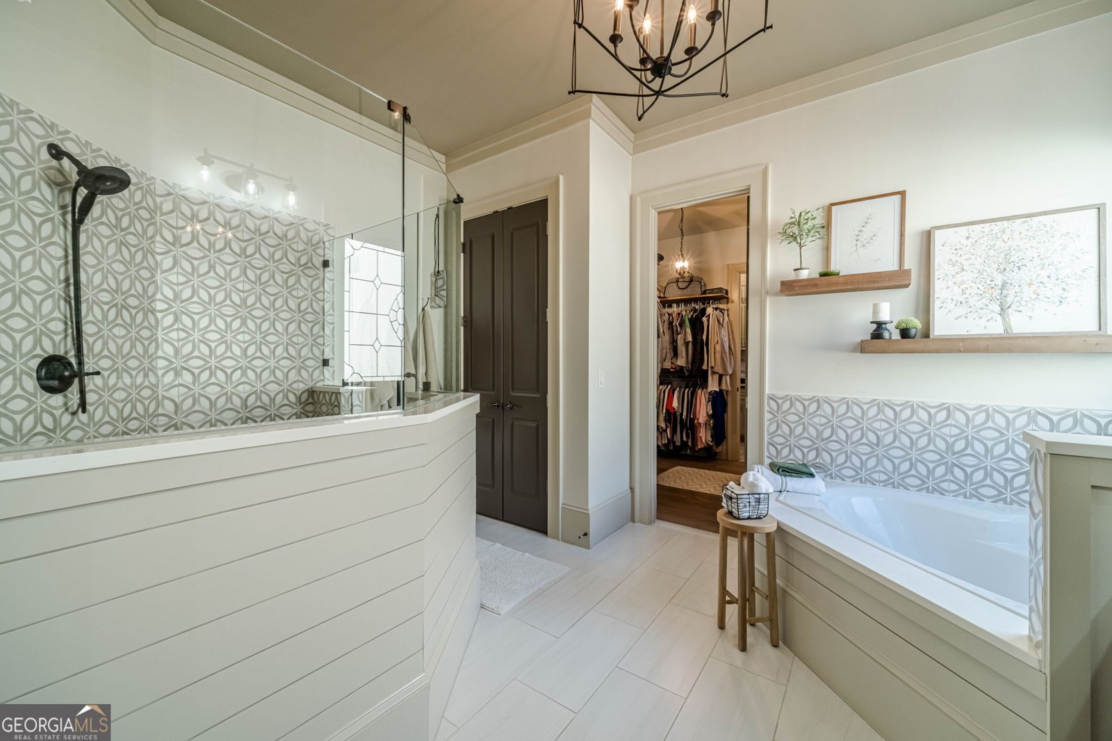 411 Tralee Court Statham - Photo 34