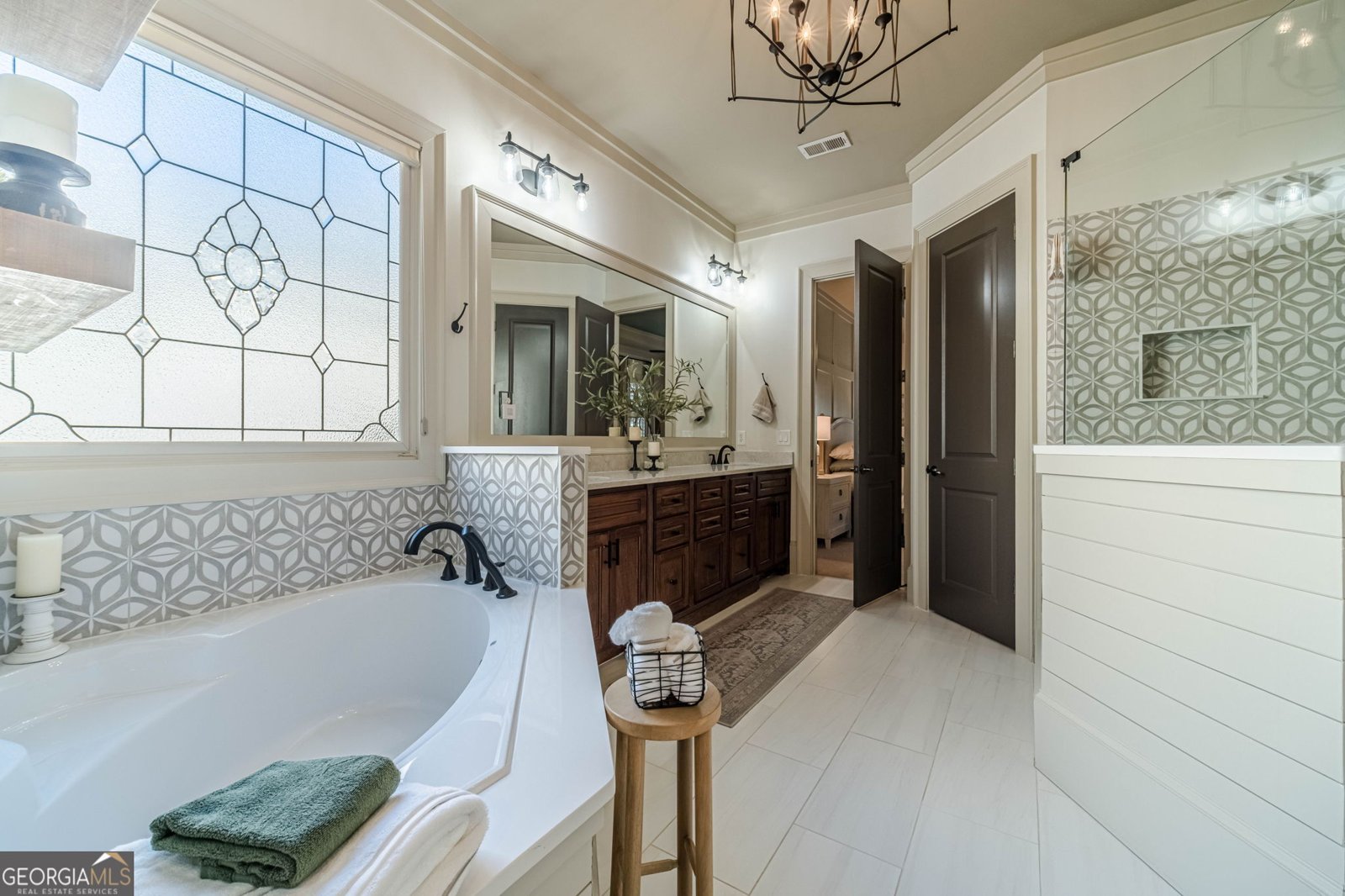 411 Tralee Court Statham - Photo 35