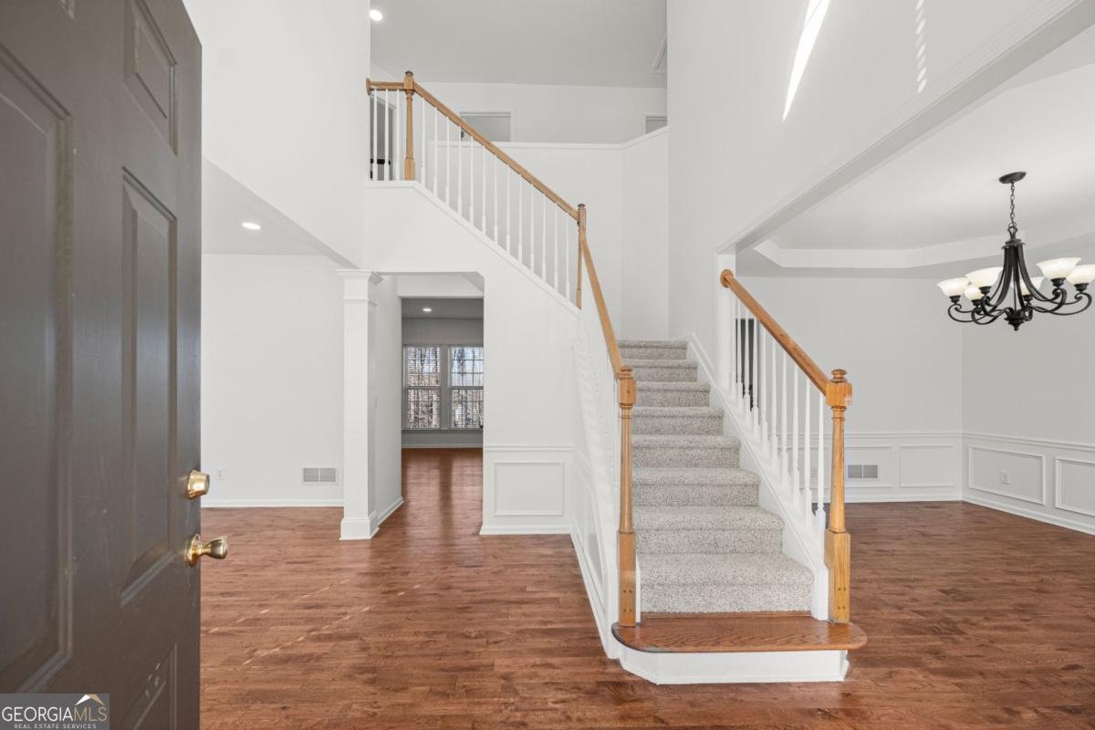 5157 Wellisford Court Suwanee - Photo 7