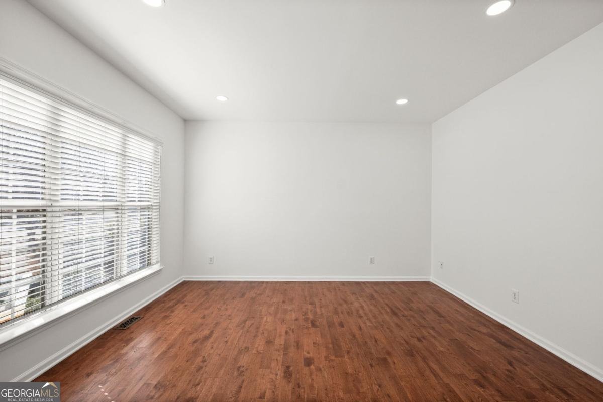 5157 Wellisford Court Suwanee - Photo 9