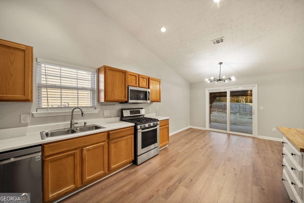 2915 Evergreen Eve Crossing Dacula - Photo 9