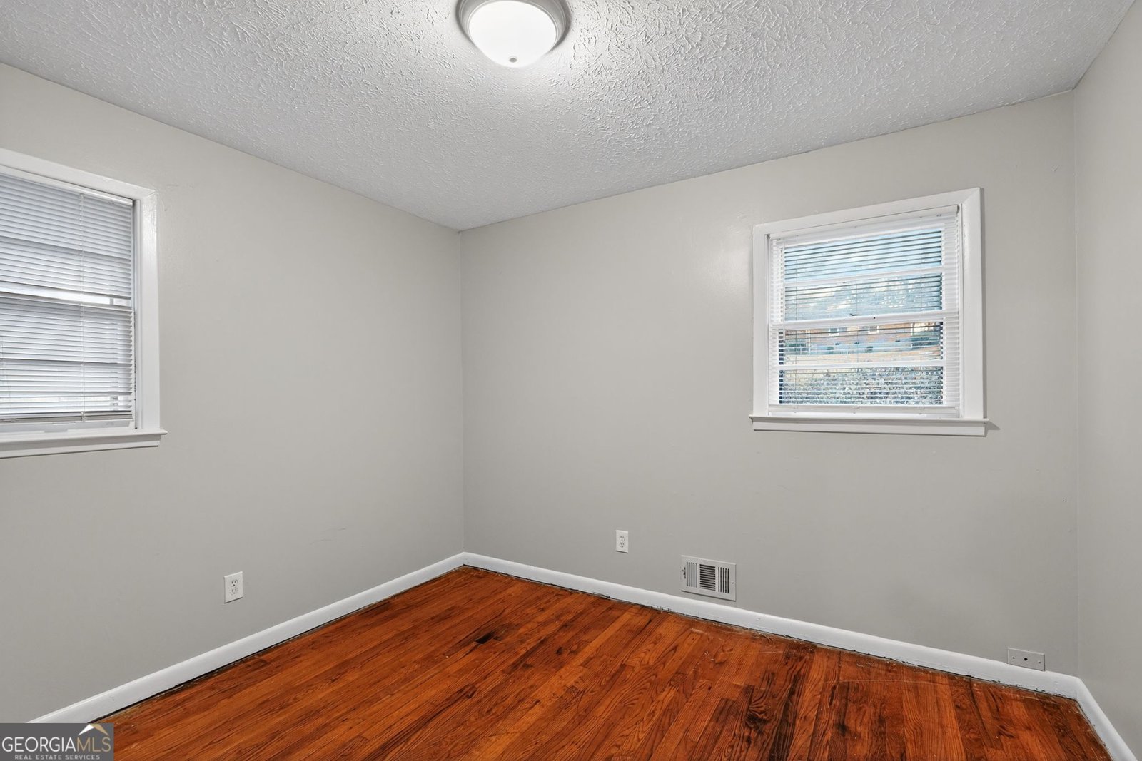 996 Forest Valley Drive Atlanta - Photo 27