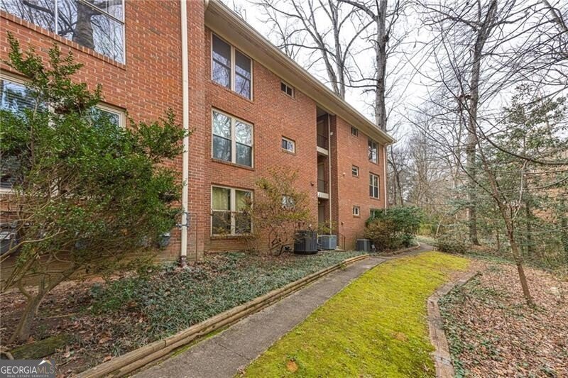 1111 Clairemont Avenue Decatur - Photo 21