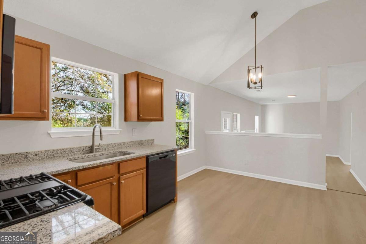 6566 Shaffers Way Lithonia - Photo 7