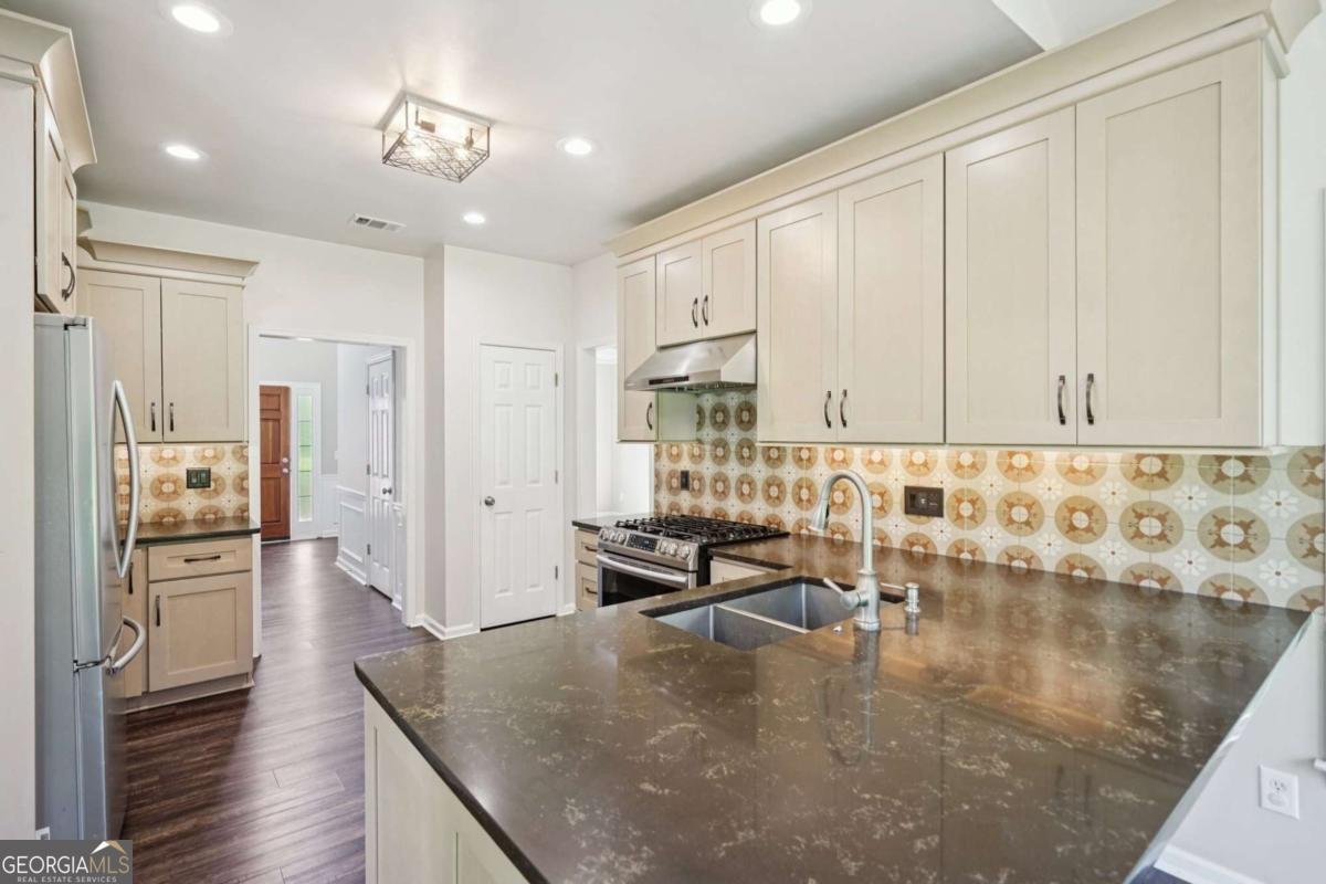 2268 Orleans Avenue Marietta - Photo 10