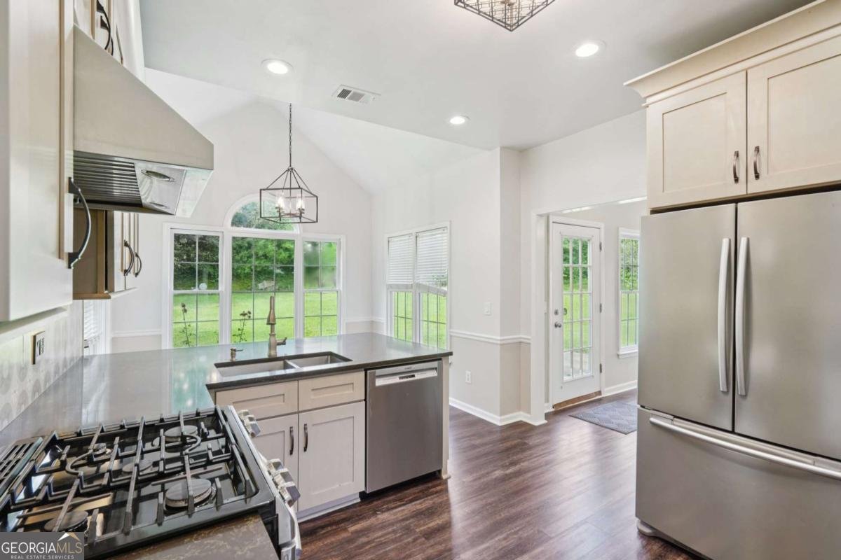 2268 Orleans Avenue Marietta - Photo 8