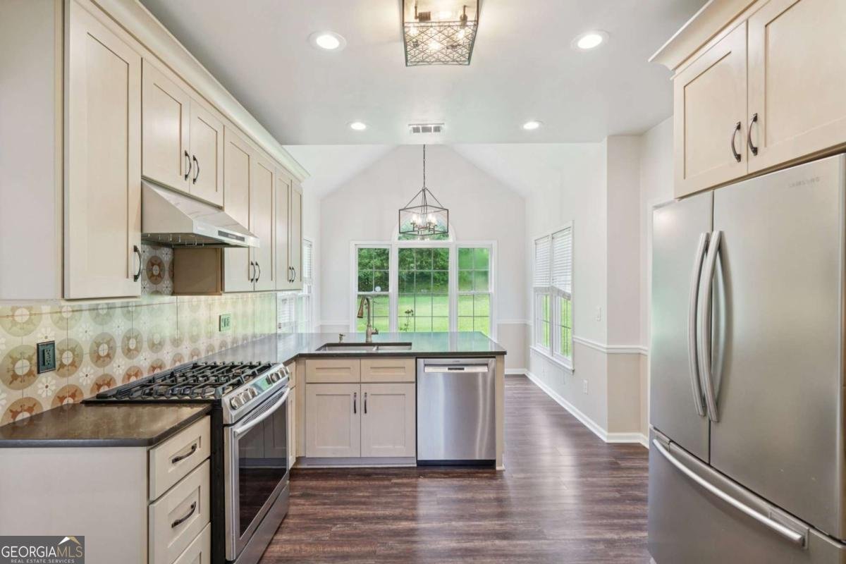 2268 Orleans Avenue Marietta - Photo 9