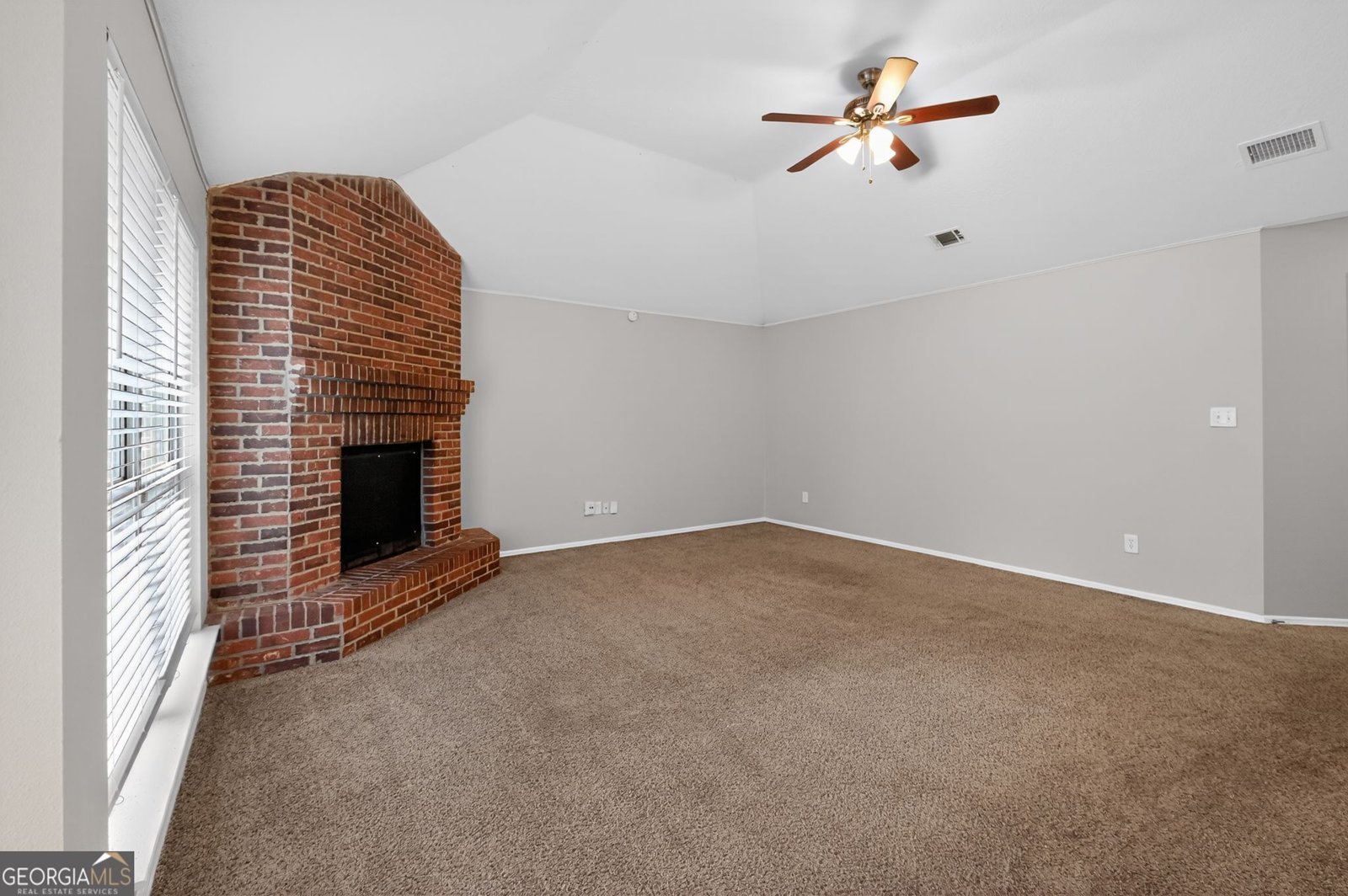 573 Woodstone Road Lithonia - Photo 6