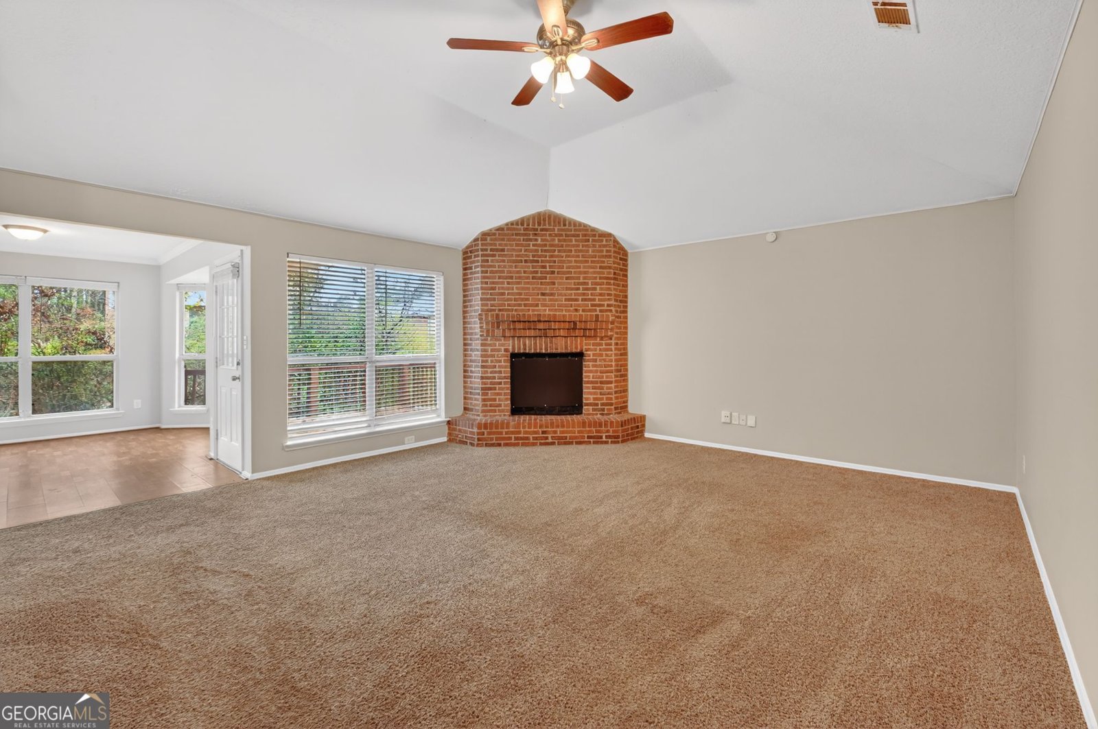 573 Woodstone Road Lithonia - Photo 7