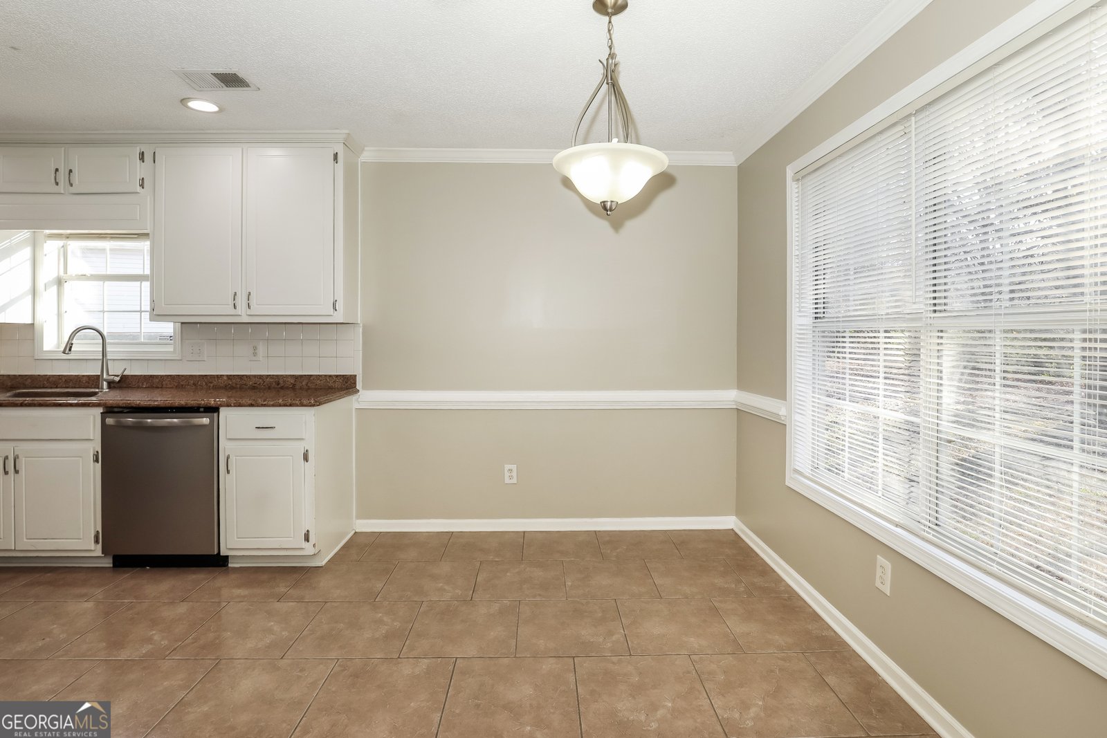 1085 Commons Court Jonesboro - Photo 6