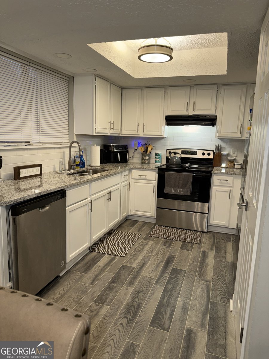 378 Park Ridge Circle Riverdale - Photo 8