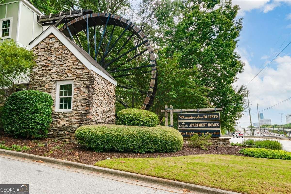 1217 Highland Bluff Drive Atlanta - Photo 24