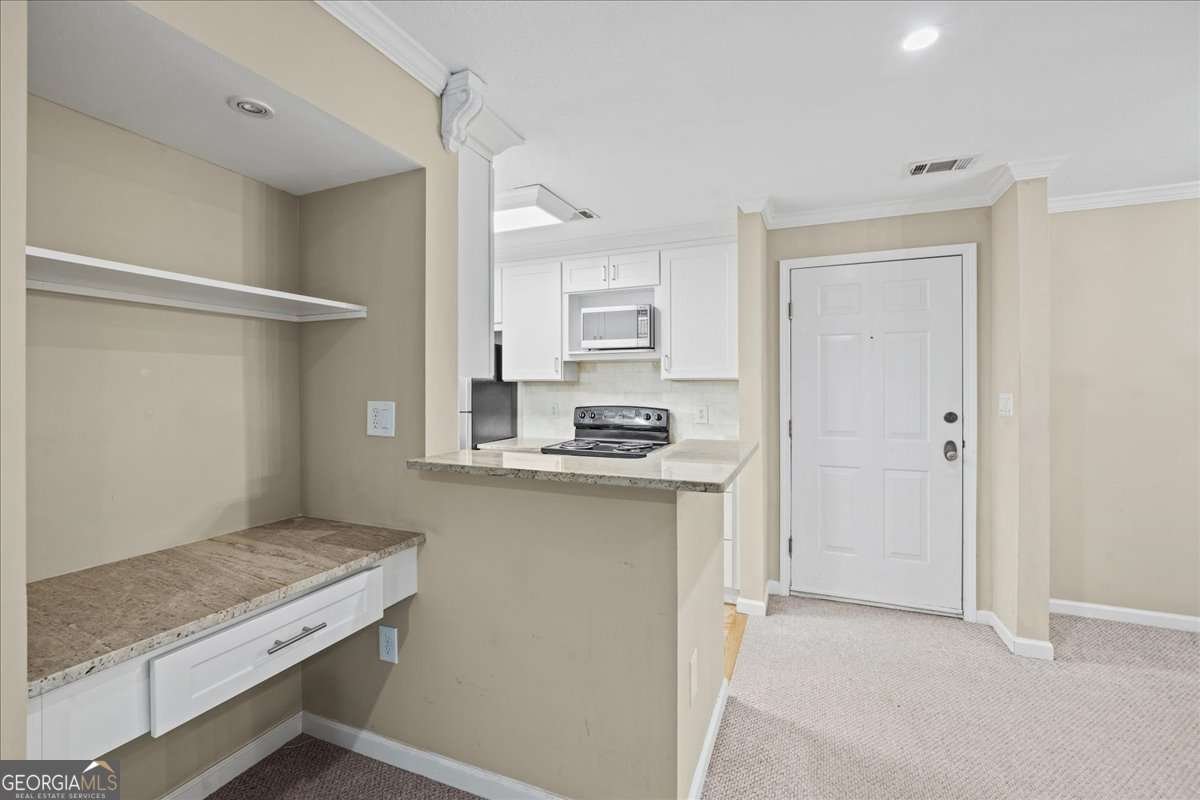 1217 Highland Bluff Drive Atlanta - Photo 7