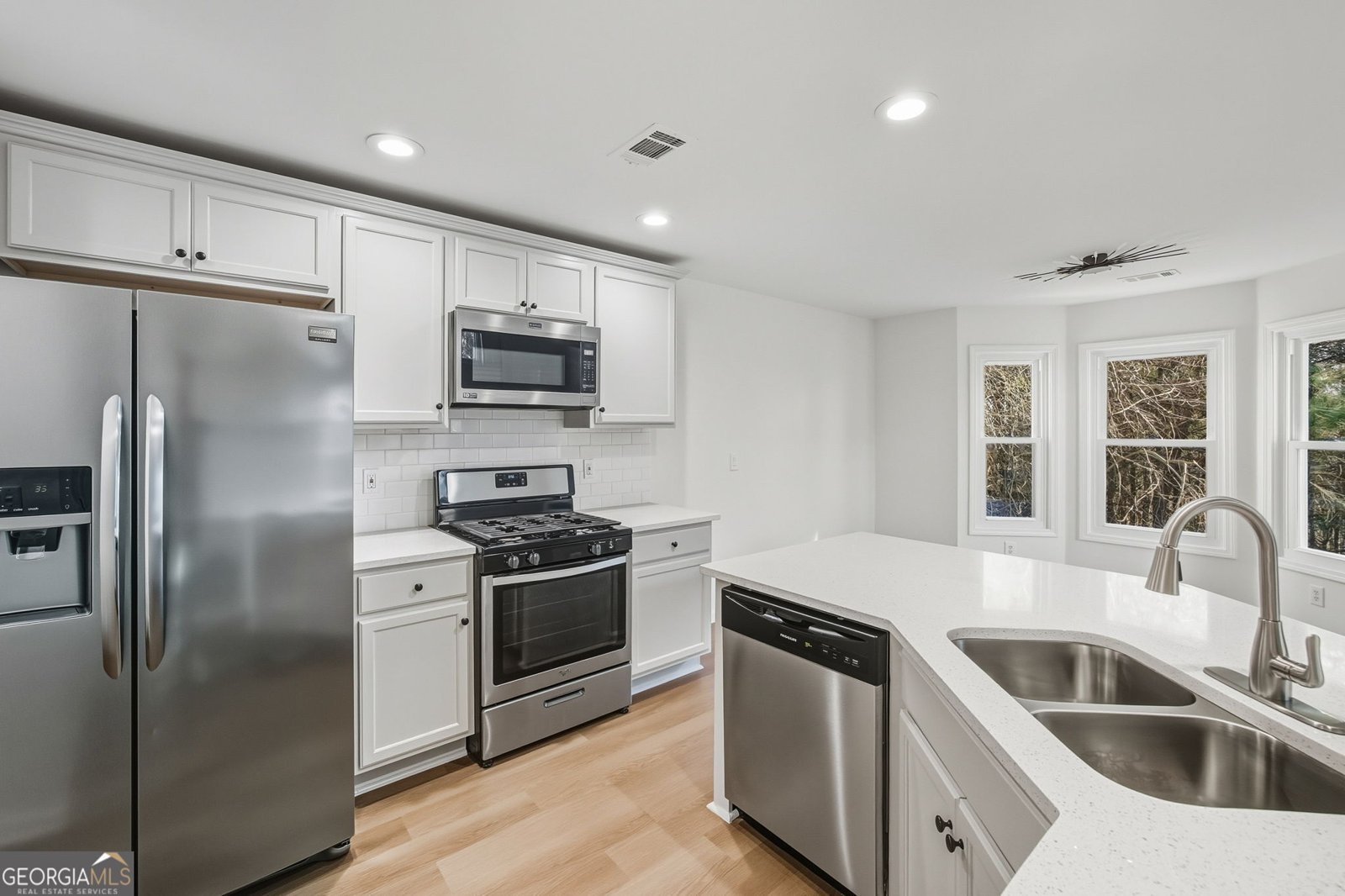 138 Stoneforest Drive Woodstock - Photo 12