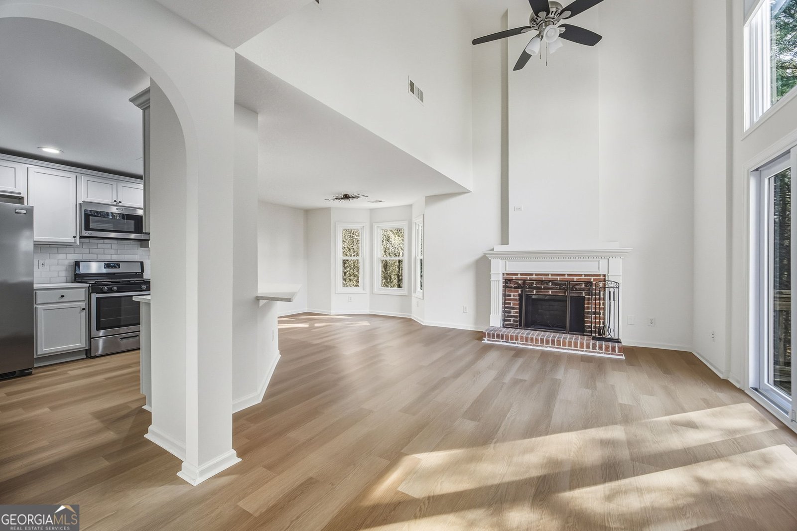 138 Stoneforest Drive Woodstock - Photo 8