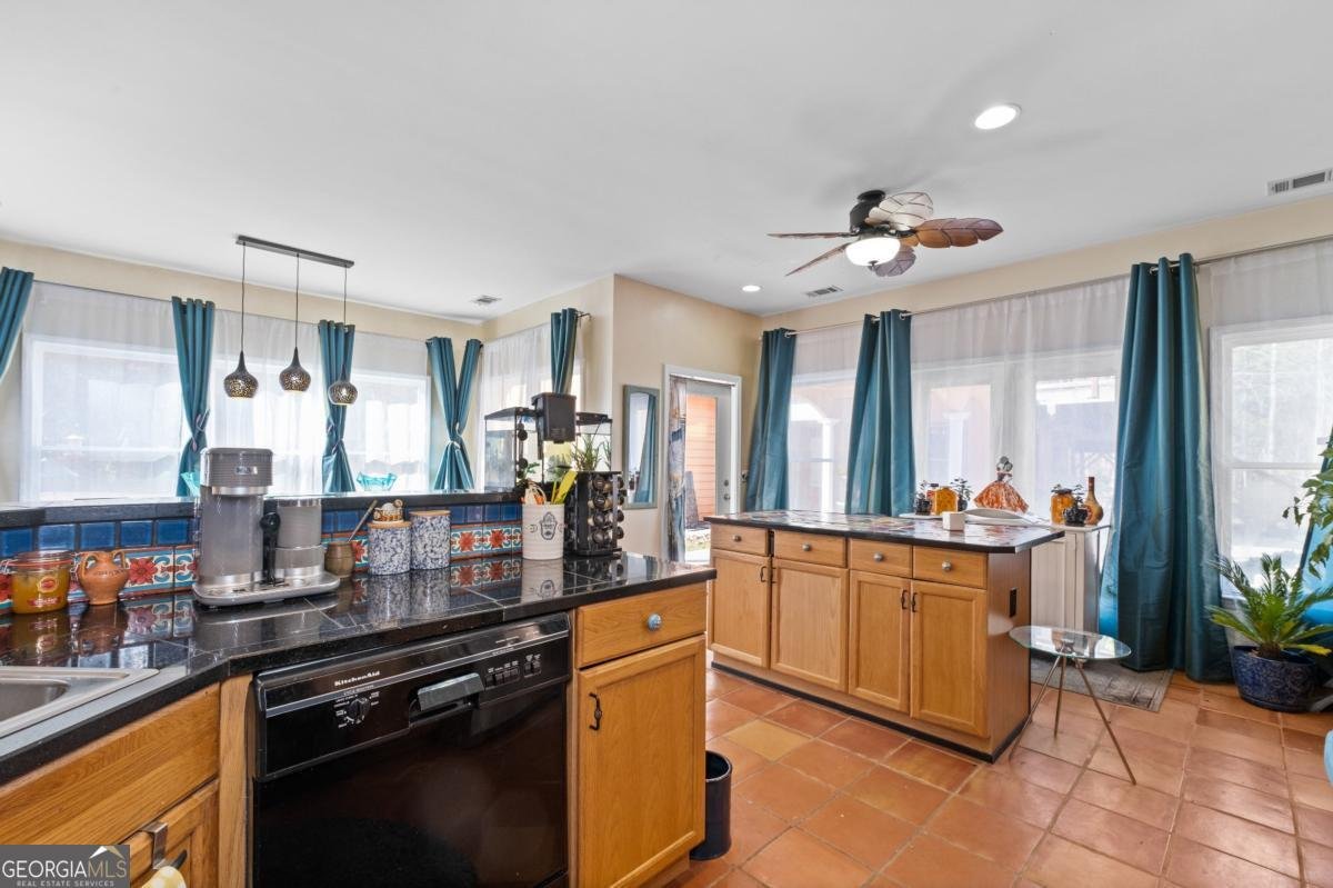 1045 Fincher Road Canton - Photo 12