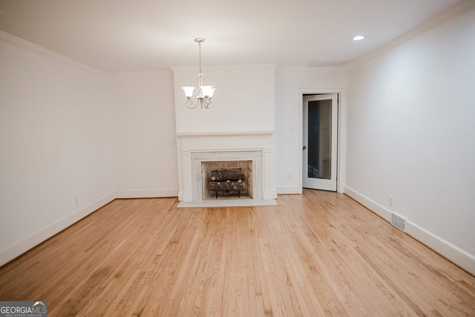 114 Stafford Avenue Barnesville - Photo 9