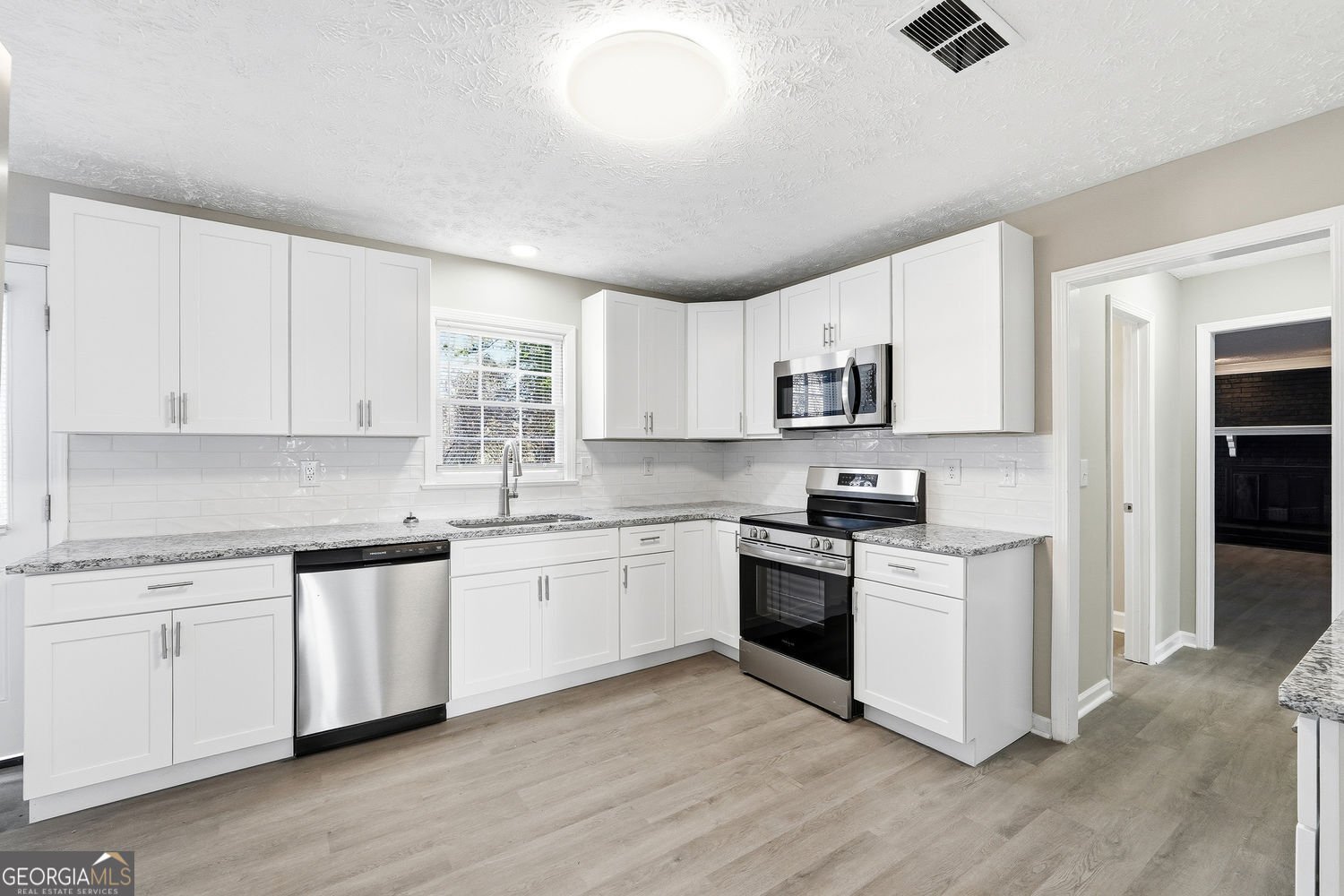 4043 Colonial Drive Lilburn - Photo 9