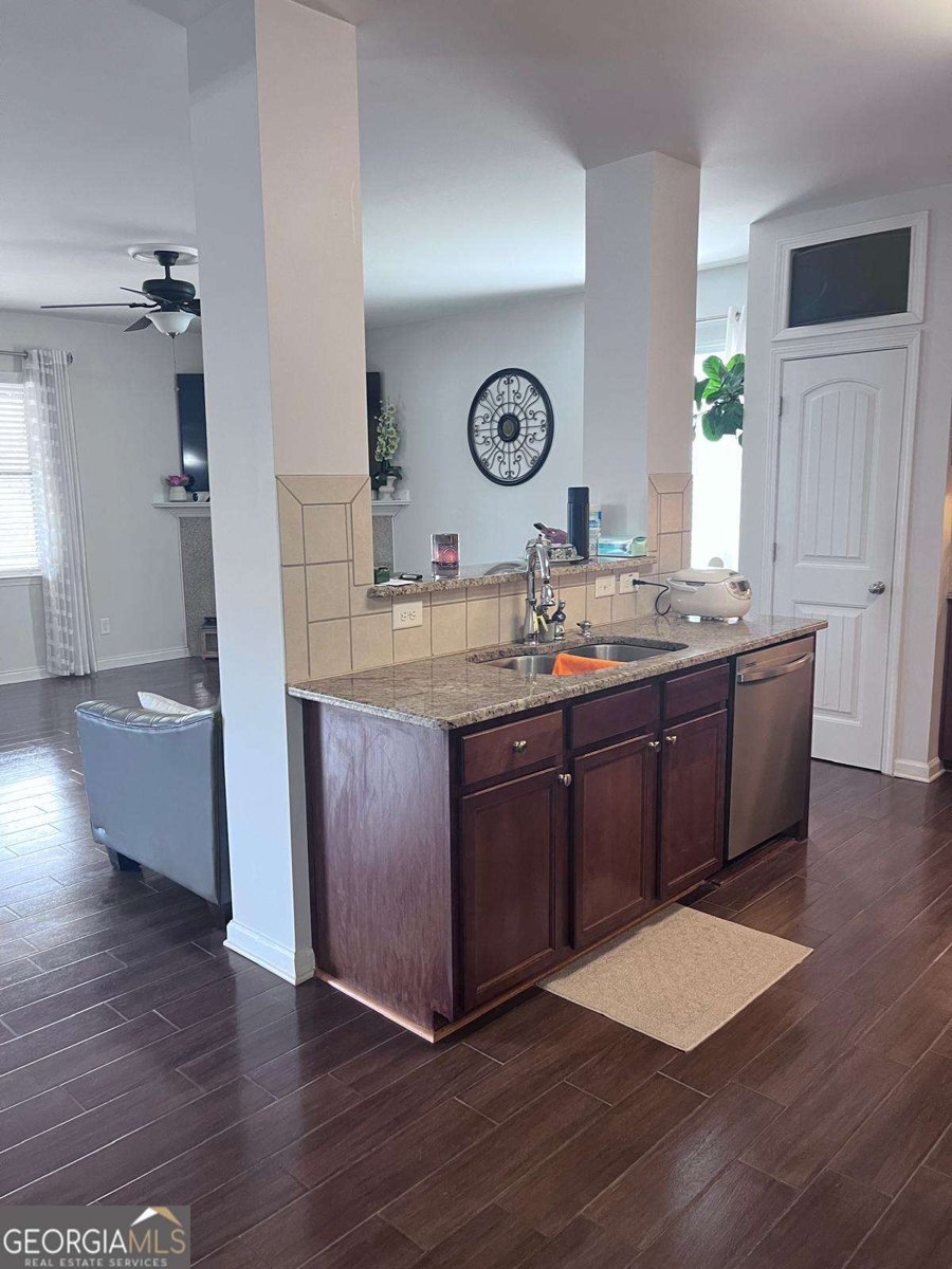 4241 Hidden Village Way Gainesville - Photo 6