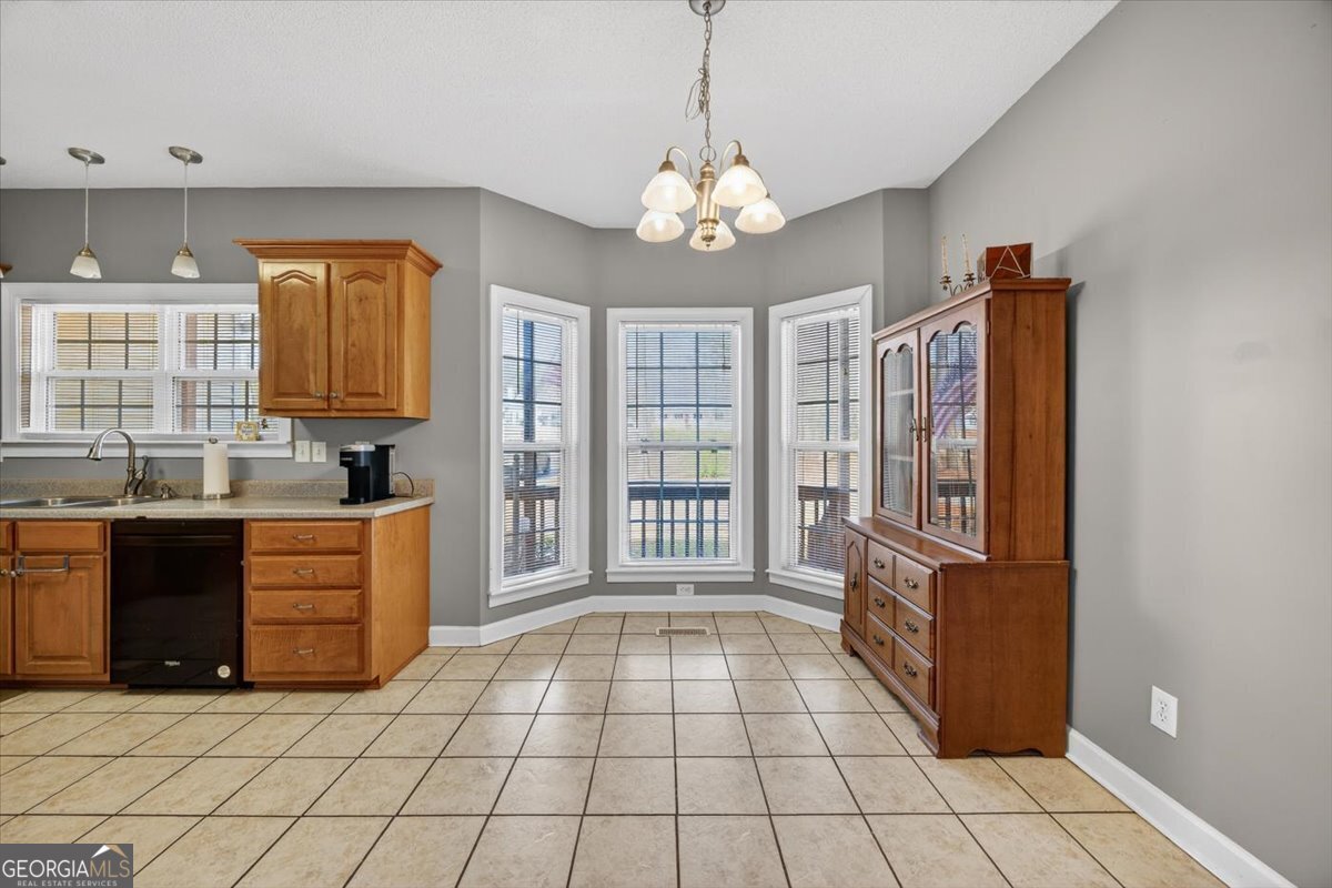 134 Royal Lane Gray - Photo 9