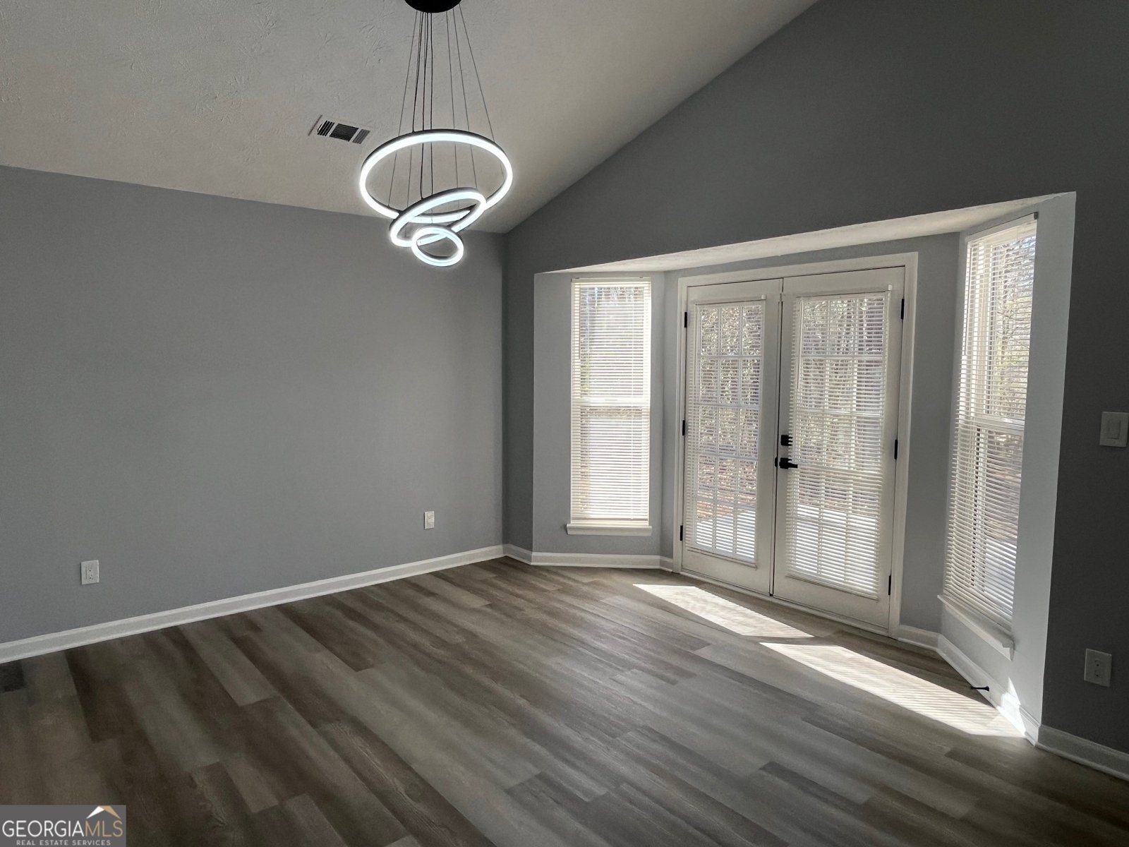 8869 Habersham Drive Jonesboro - Photo 12