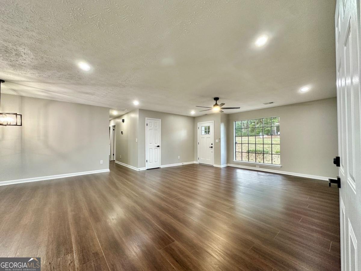 8198 Winewood Court Riverdale - Photo 6