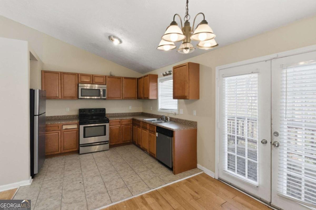 2241 Cody Court Lithonia - Photo 7