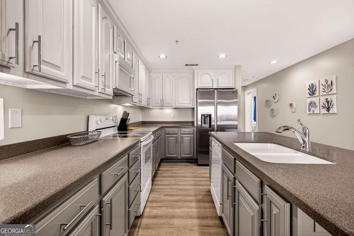 214 Butler Avenue Tybee Island - Photo 33