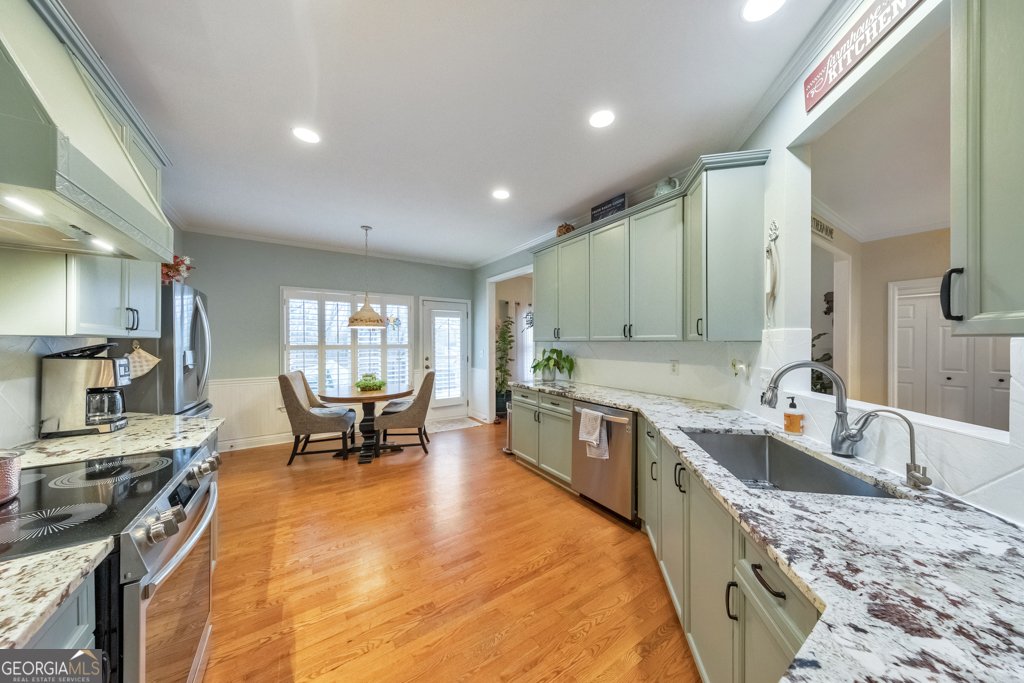 205 Sweetbriar Lane Canton - Photo 9