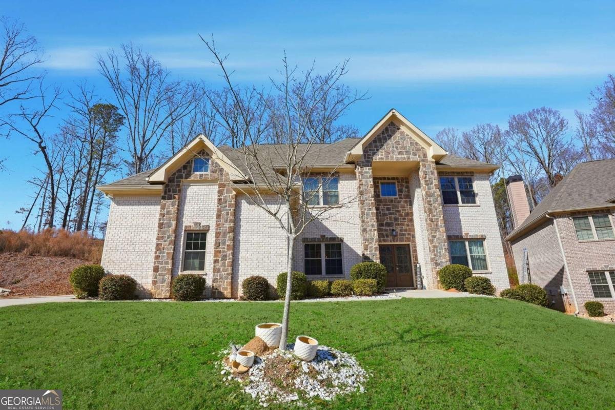 5663 Eternal Drive Atlanta - Photo 1