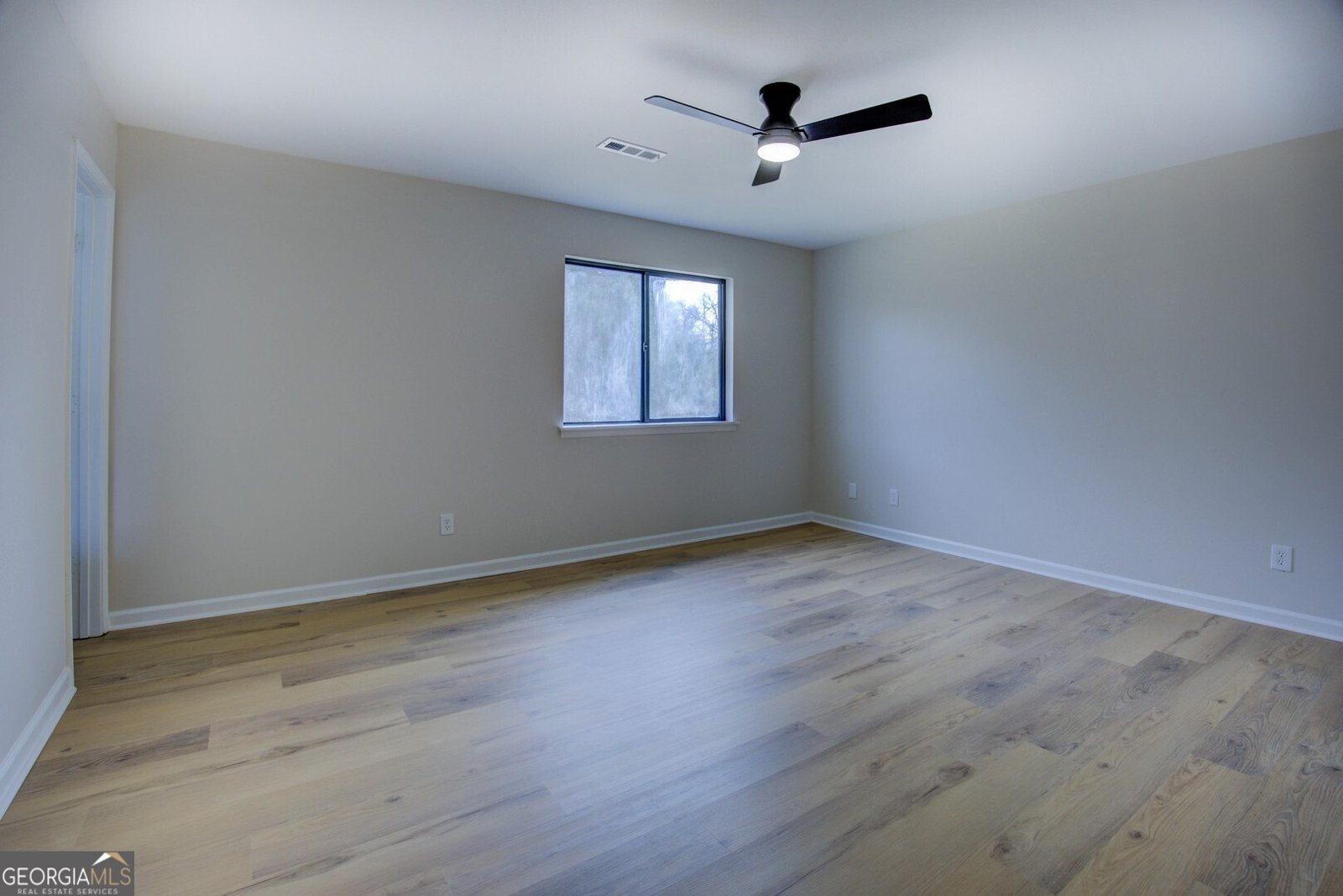 390 Cemetery Street Shady Dale - Photo 17