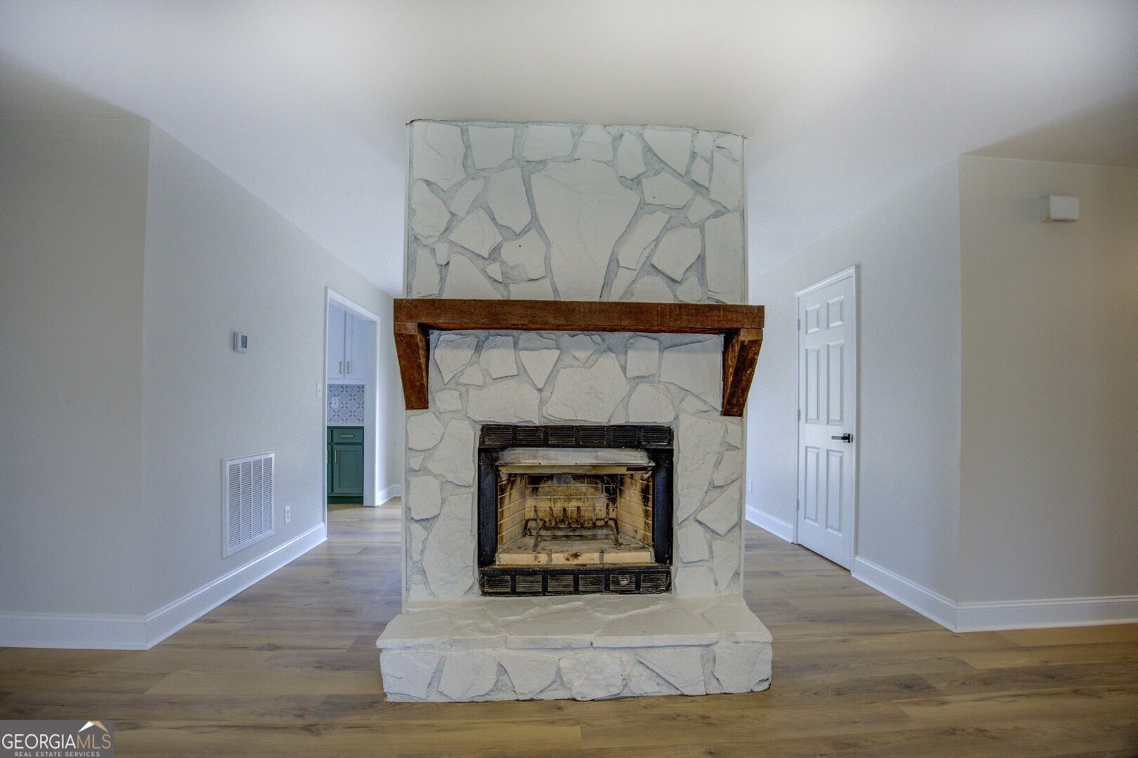 390 Cemetery Street Shady Dale - Photo 8