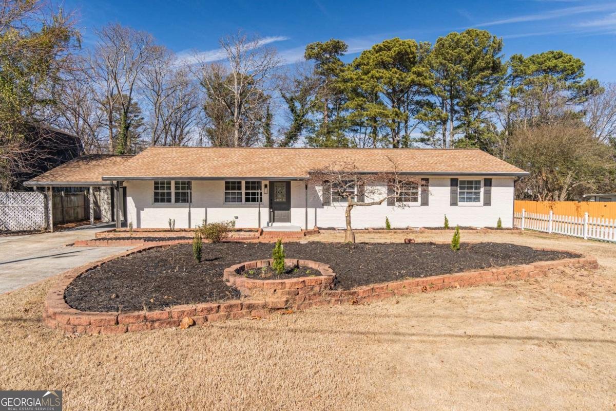 1388 Breezy Circle Norcross - Photo 6