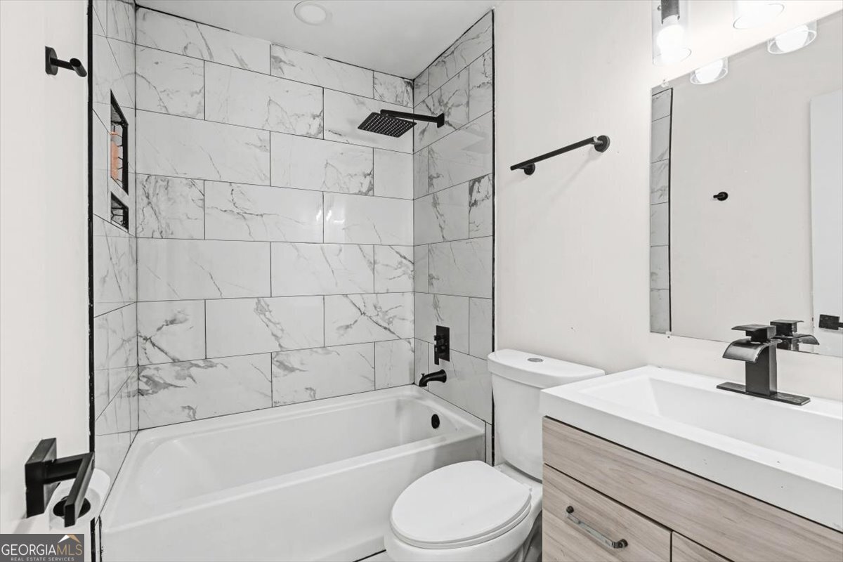 3475 Meadowlane Place Atlanta - Photo 6