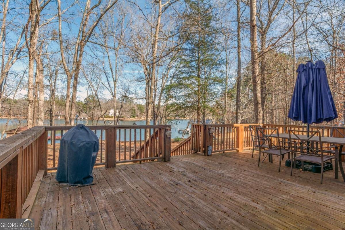 383 Hub Dent Road Milledgeville - Photo 8