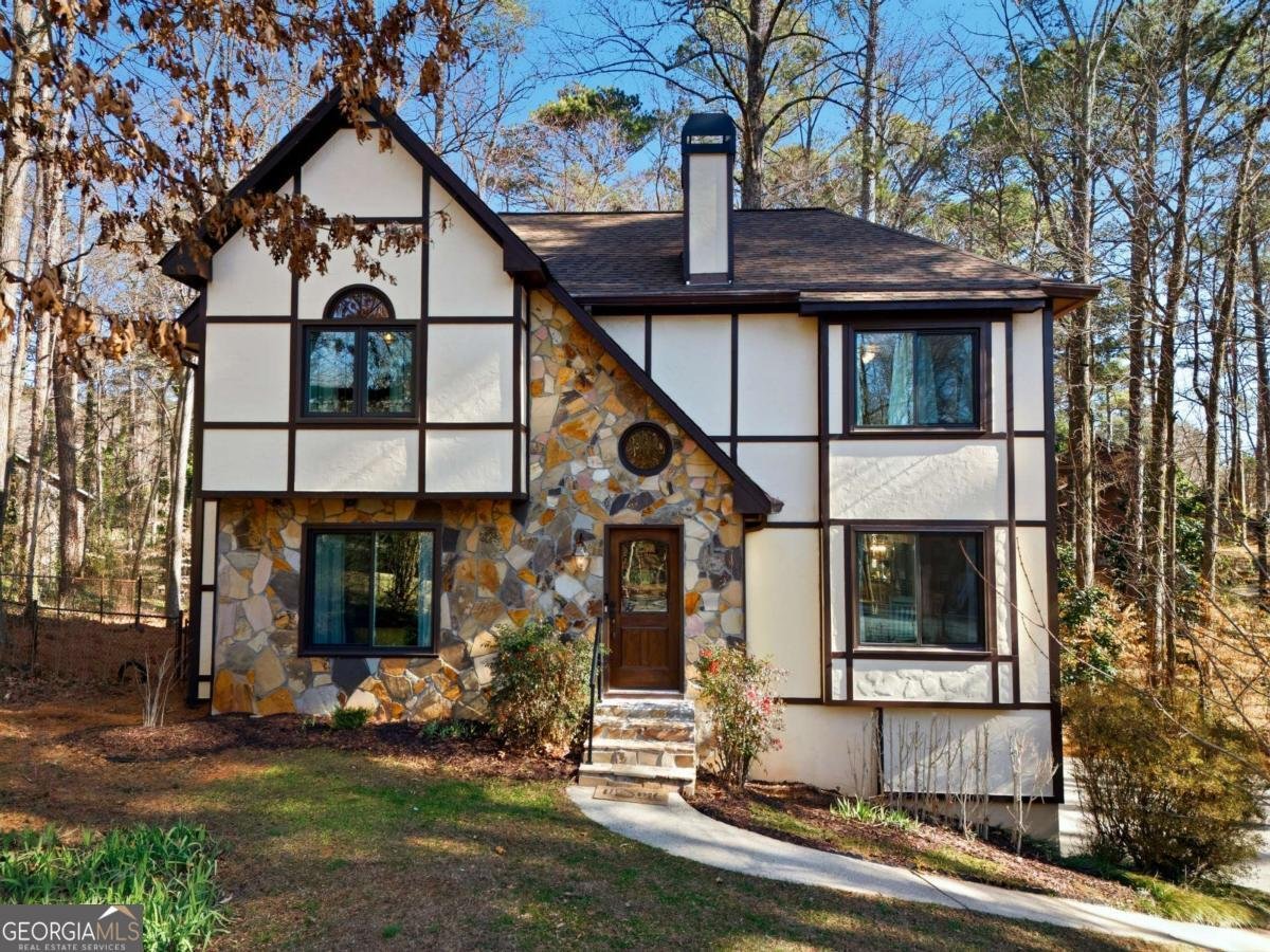 588 Norman Way Kennesaw - Photo 1