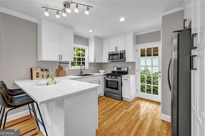 1008 LINDRIDGE Drive Atlanta - Photo 8