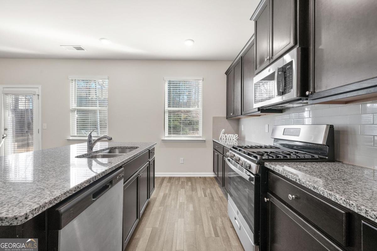 295 Coverview Court Jonesboro - Photo 12