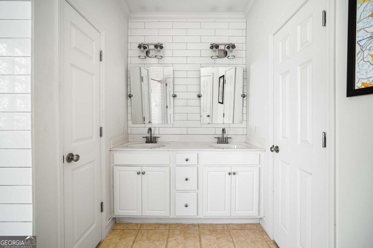 1355 East Gate Court Atlanta - Photo 18