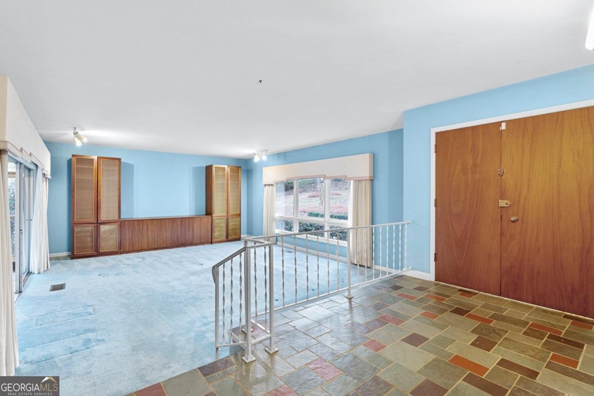 571 Greenvalley Drive Winder - Photo 8