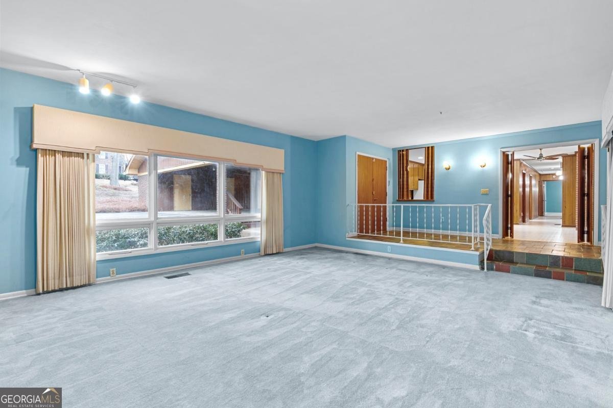 571 Greenvalley Drive Winder - Photo 9