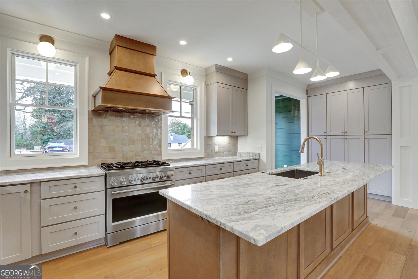 720 Bradford Street Gainesville - Photo 6